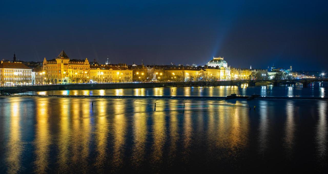 Mostecka Apartment Praga Zewnętrze zdjęcie